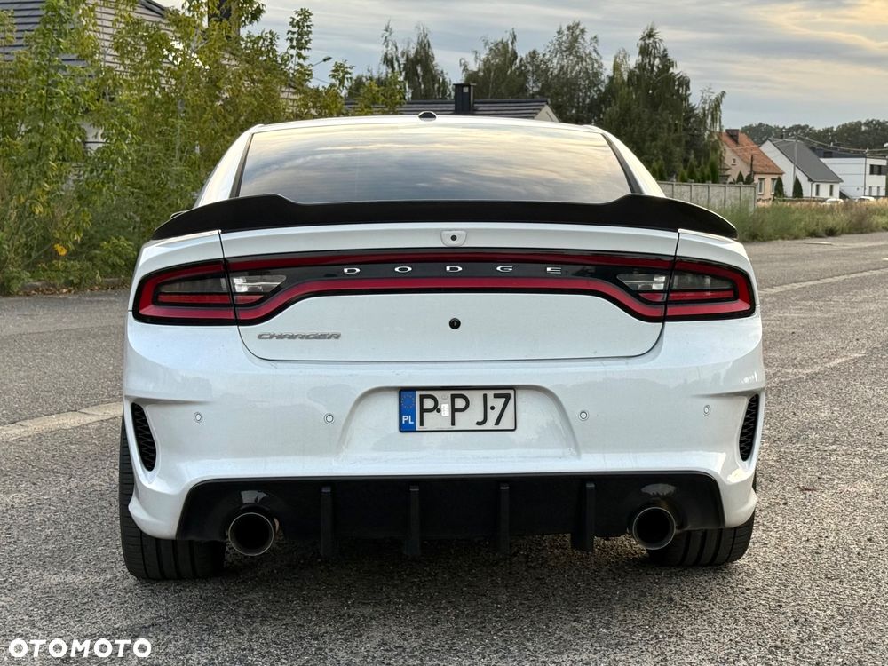 Dodge Charger - 4