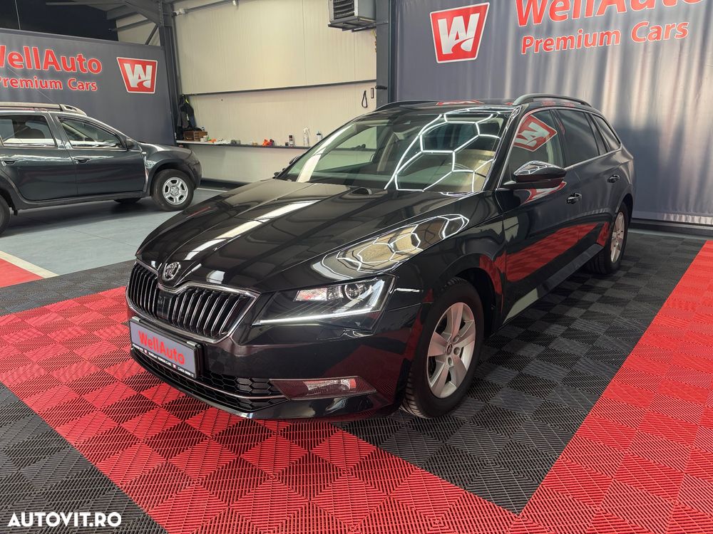Skoda Superb Combi 2.0 TDI DSG Style - 2