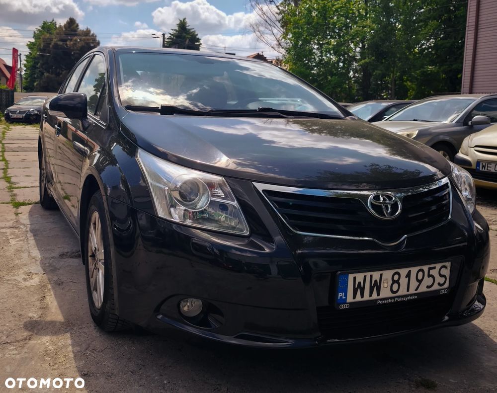 Toyota Avensis - 2