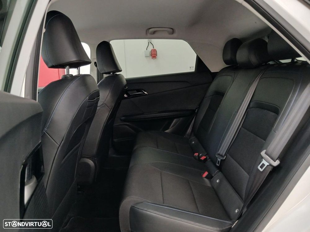 MG MG4 64 kWh Luxury - 11