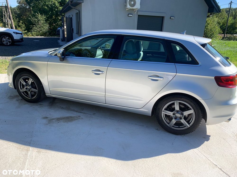 Audi A3 Sportback - 7