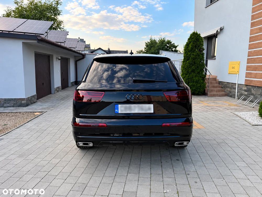 Audi Q7 - 7