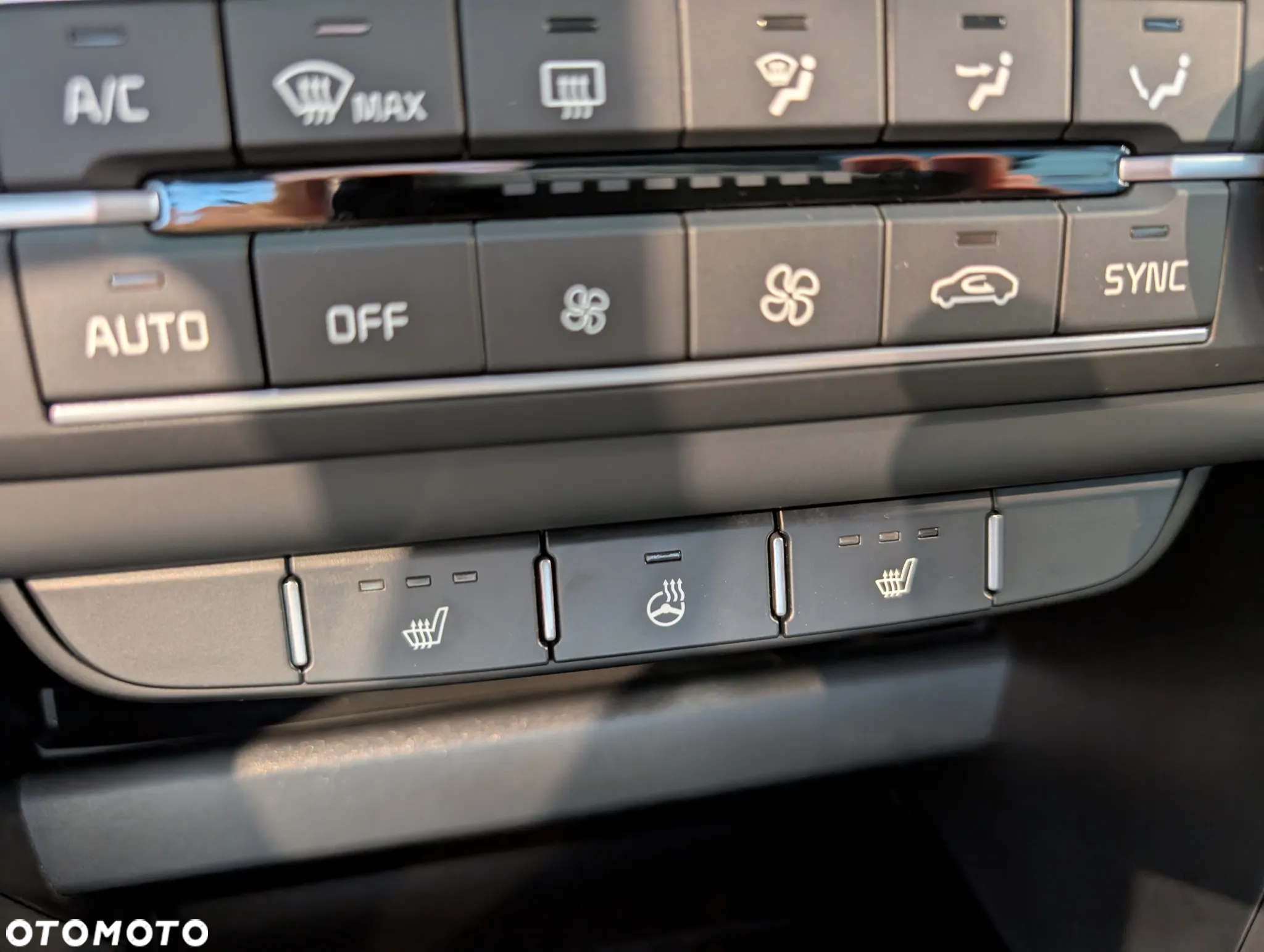 Kia Ceed 1.5 T-GDI Tribute - 16