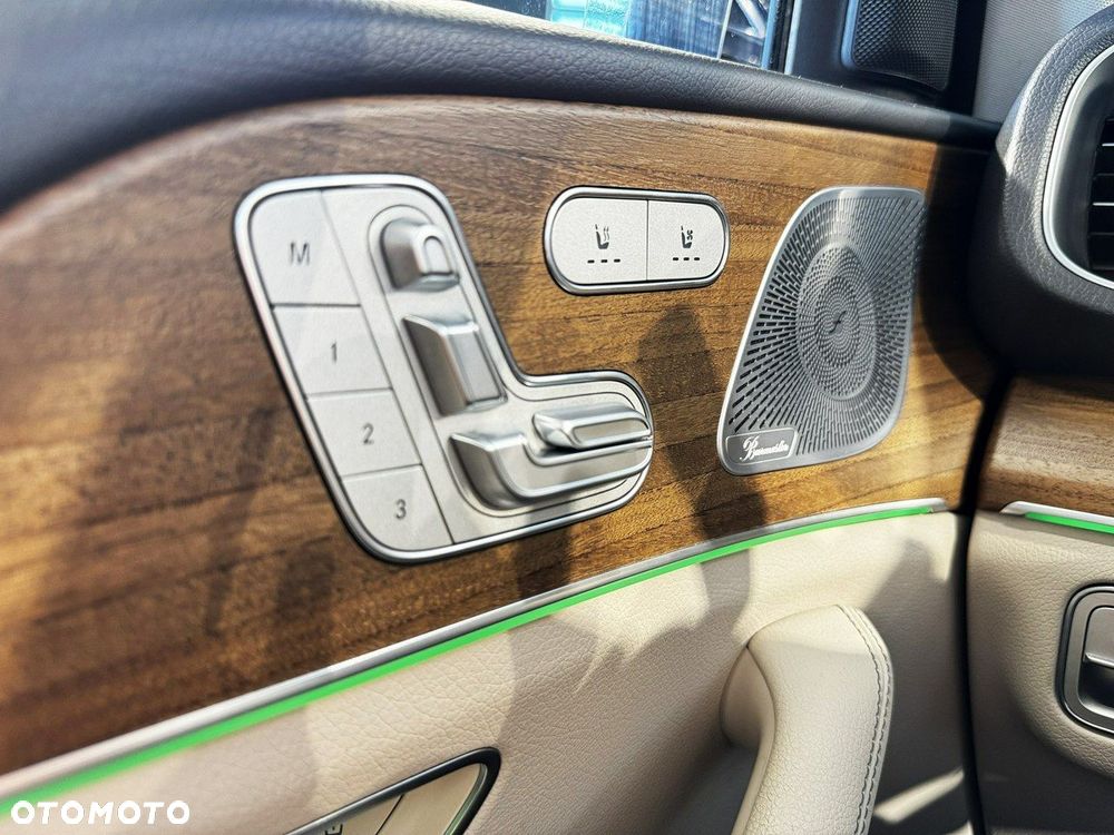 Mercedes-Benz GLE - 26