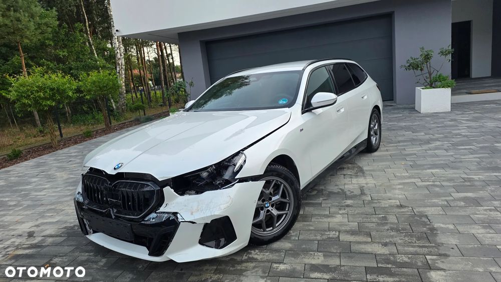 BMW Seria 5 520i mHEV M Sport - 1