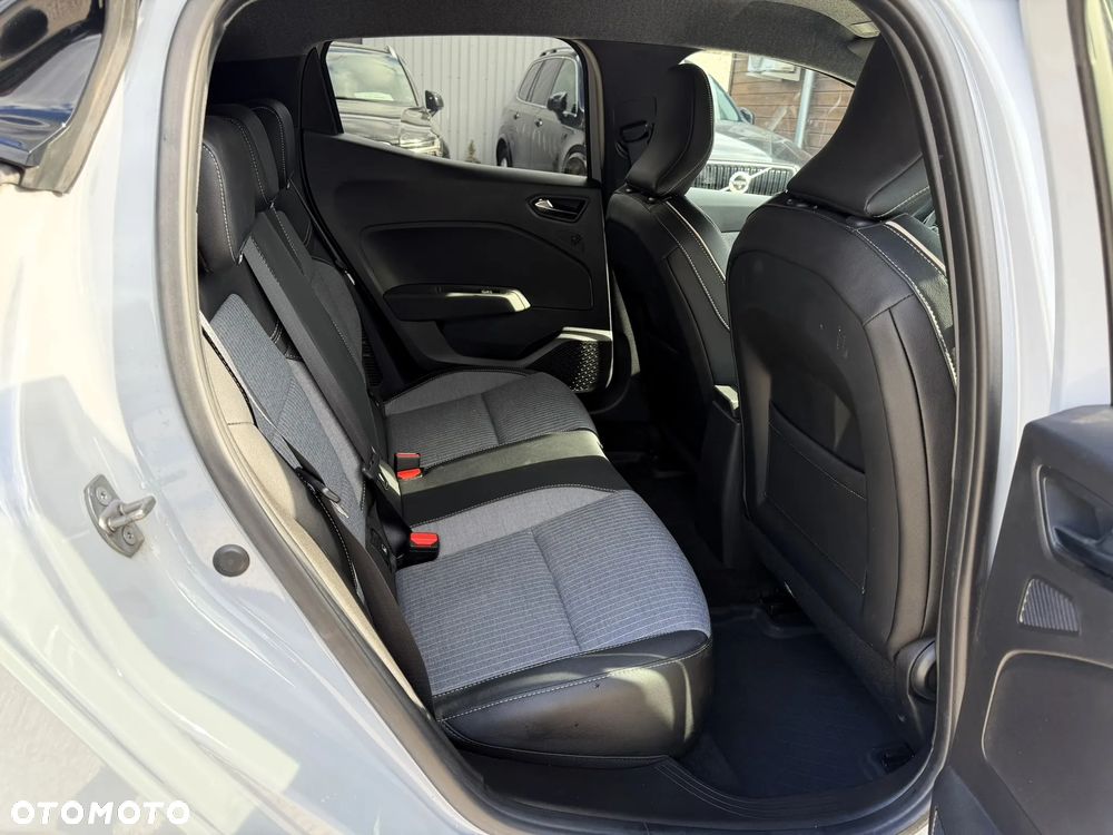 Renault Clio 1.6 E-TECH Intens - 11