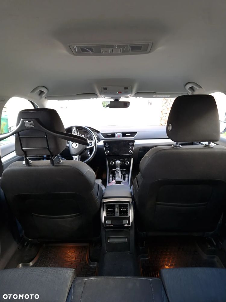 Skoda Superb 2.0 TDI Active DSG7 - 10