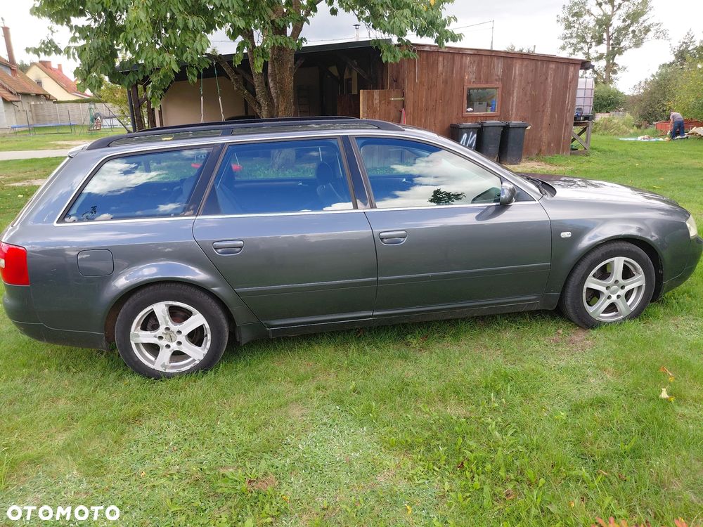 Audi A6 Limousine 2.4 - 2