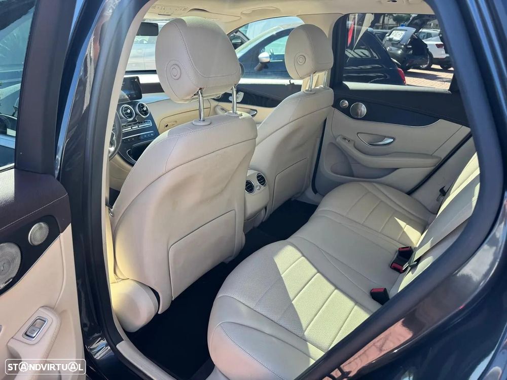 Mercedes-Benz GLC 300 de 4Matic 9G-TRONIC Exclusive - 9