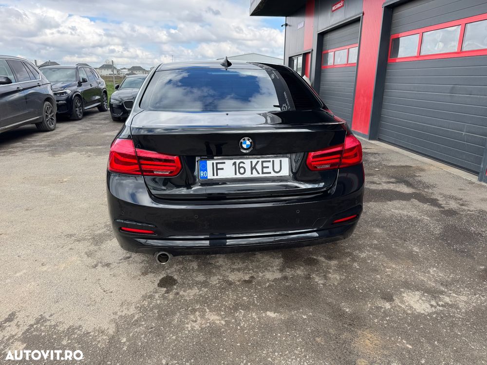 BMW Seria 3 318i Sport Line - 13
