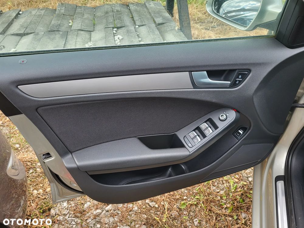 Audi A4 Limousine 1.8 TFSI Ambiente - 11