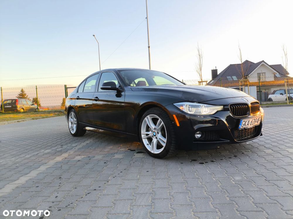 BMW Seria 3 330i xDrive Edition M Sport Shadow - 12