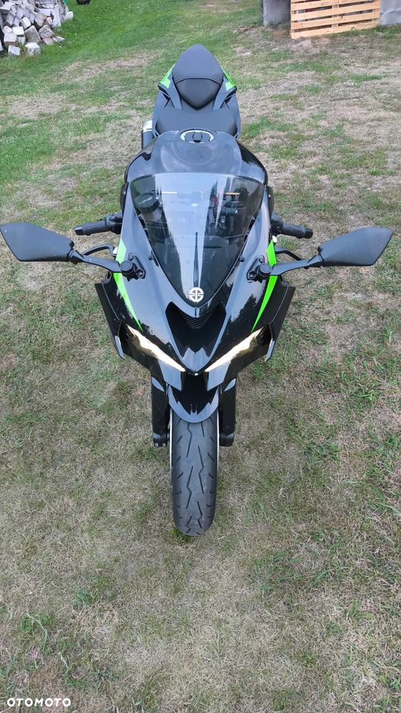 Kawasaki ZX - 7
