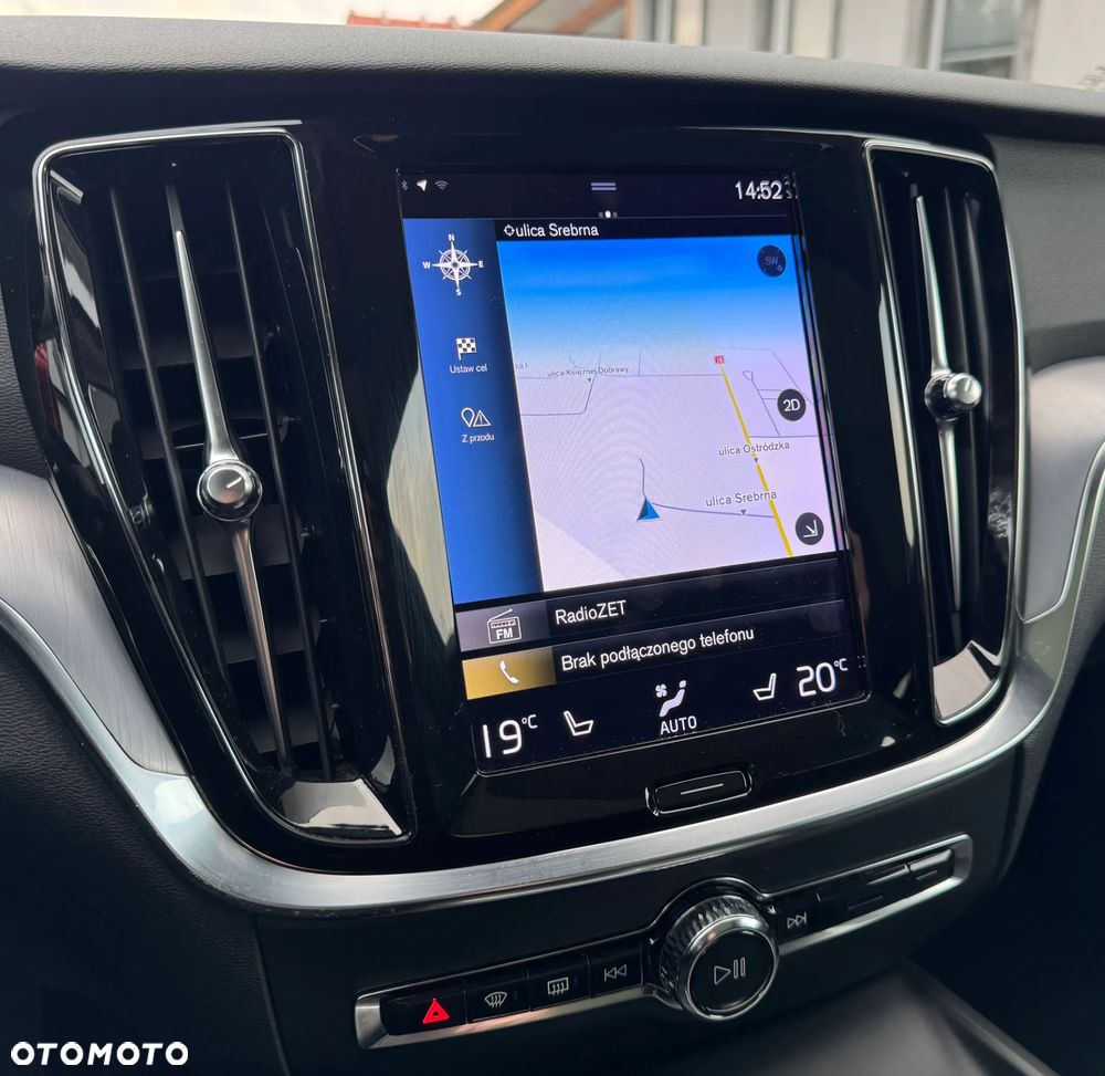 Volvo V60 B4 D Momentum Pro - 23