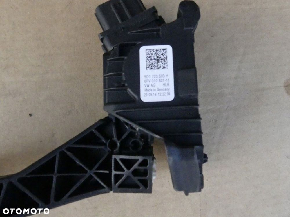 dw tiguan r line nakładka chrom 5q1864551 5q1723503h - 4