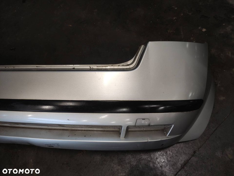 KOMPLETNY TYŁ KLAPA ZDERZAK LAMPY STILO I 3D 647 - 4