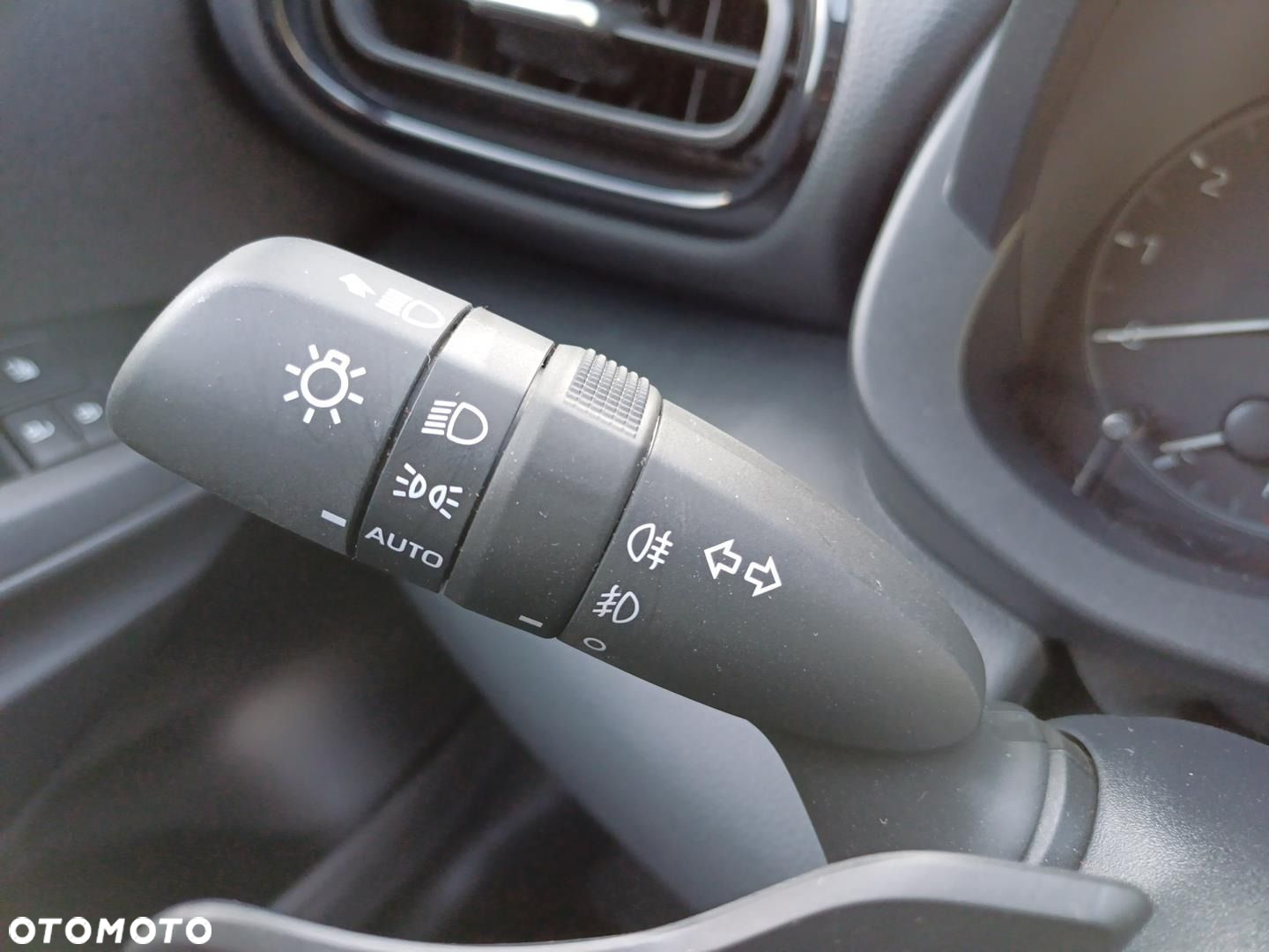 Toyota Yaris 1.5 Comfort CVT - 19