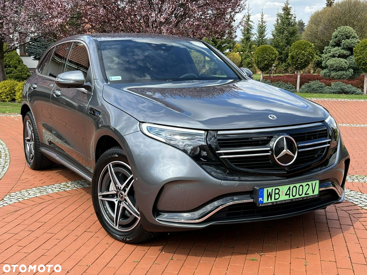 Mercedes-Benz EQC - 5