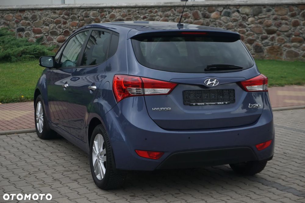 Hyundai ix20 1.4 blue Style - 12