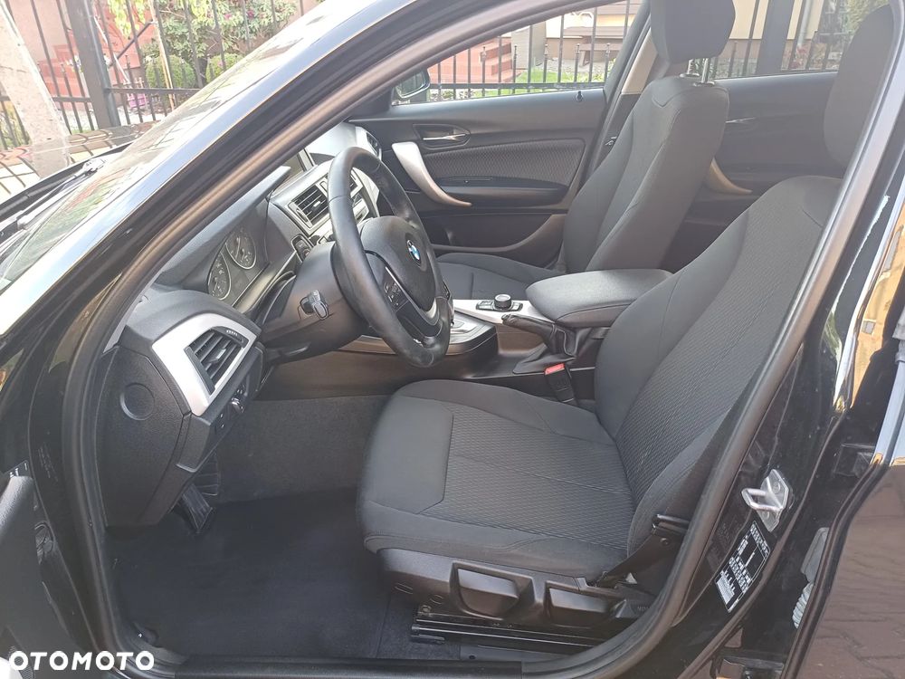 BMW Seria 1 118i Sport Line - 9