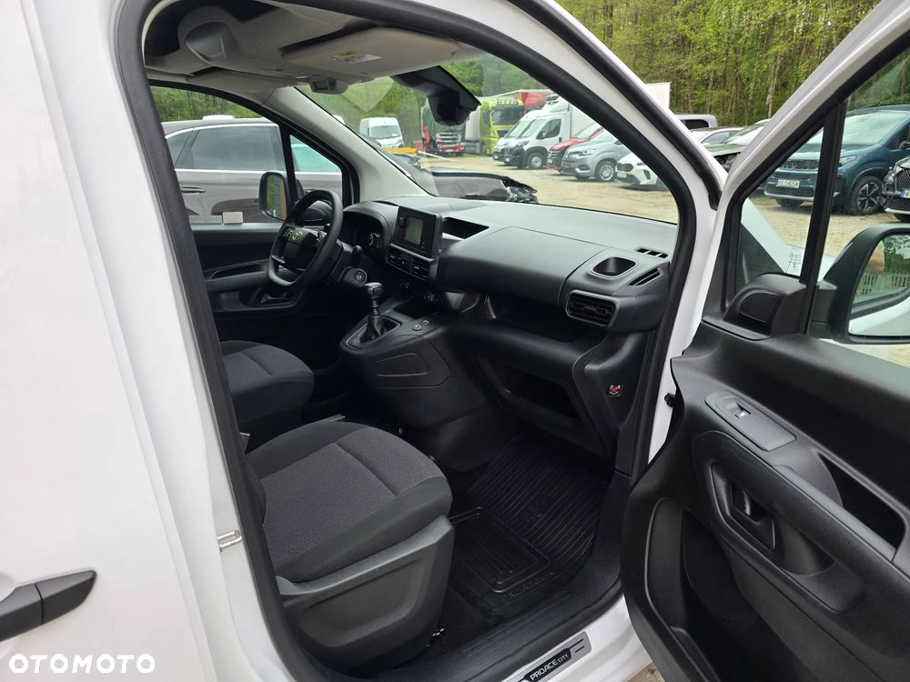 Toyota Proace City - 11