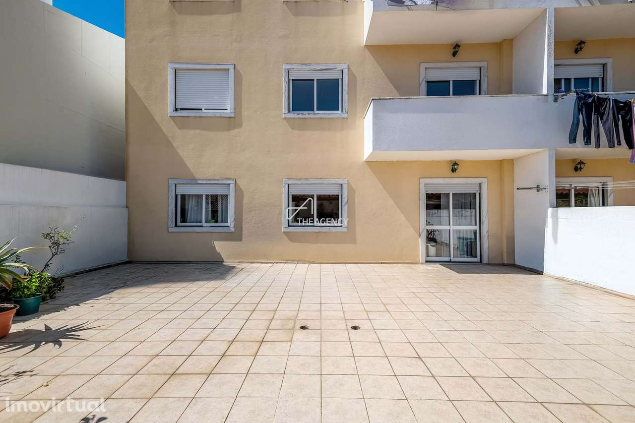 Oportunidade Única | T3 com Terraço Amplo e Conforto de Moradia no Bom - Grande imagem: 4/33