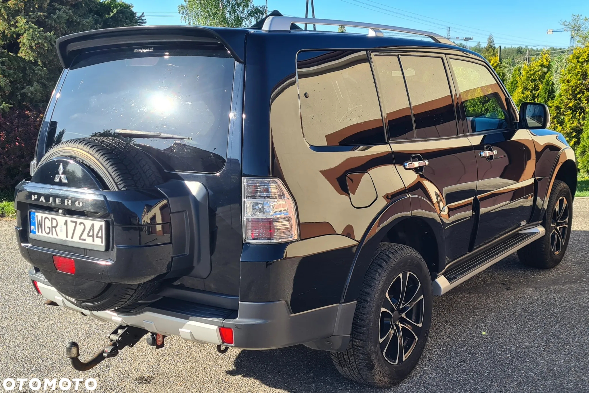 Mitsubishi Pajero - 2