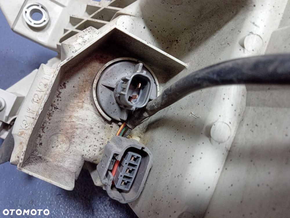 MAZDA PREMACY I CP LIFT REFLEKTOR PRAWY LAMPA EU P1990R - 4