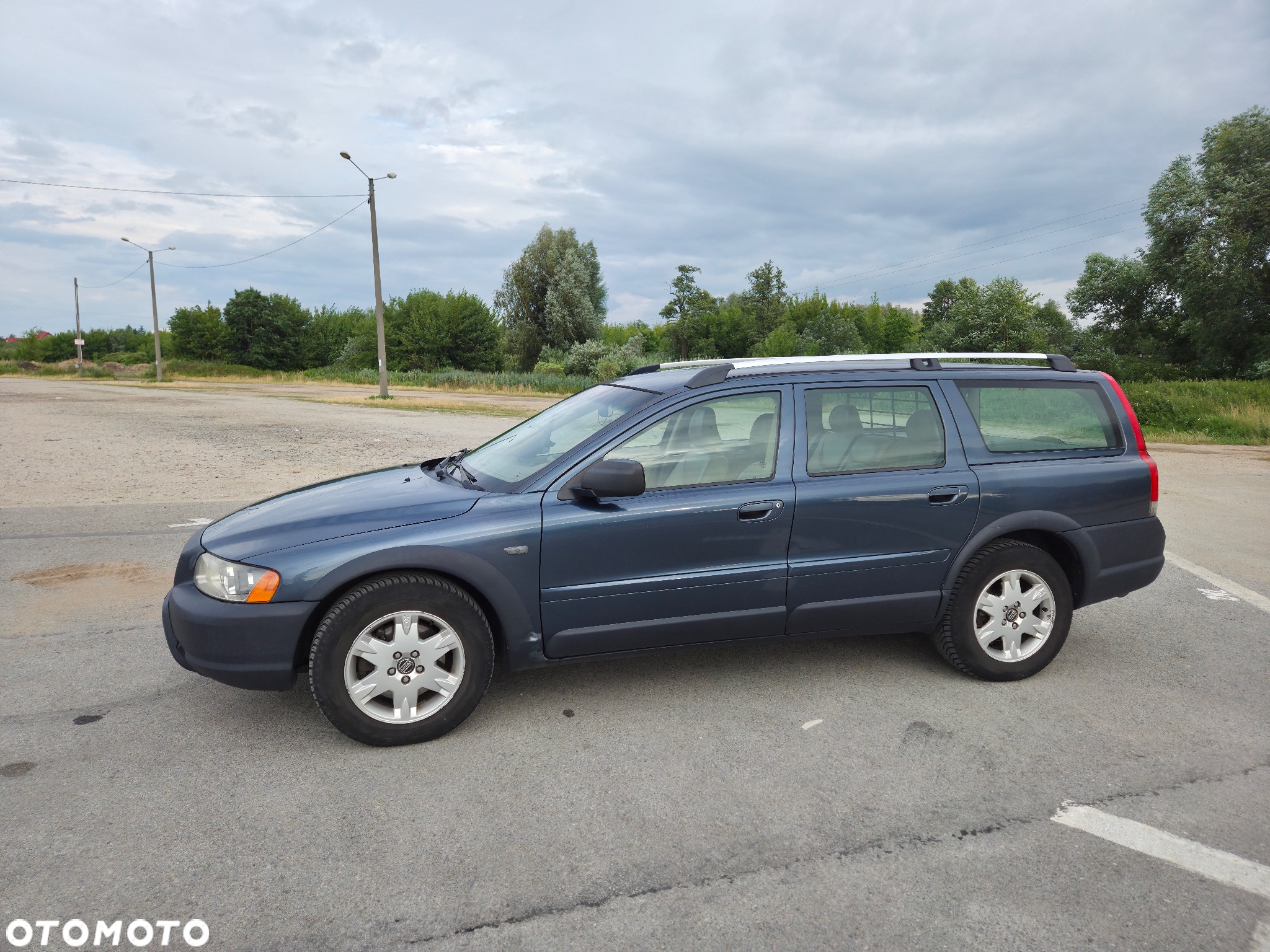 Volvo XC 70 2.4 AWD Automatik Momentum - 3