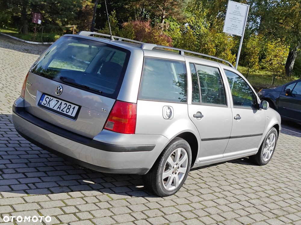 Volkswagen Golf IV 1.6 Comfortline - 24