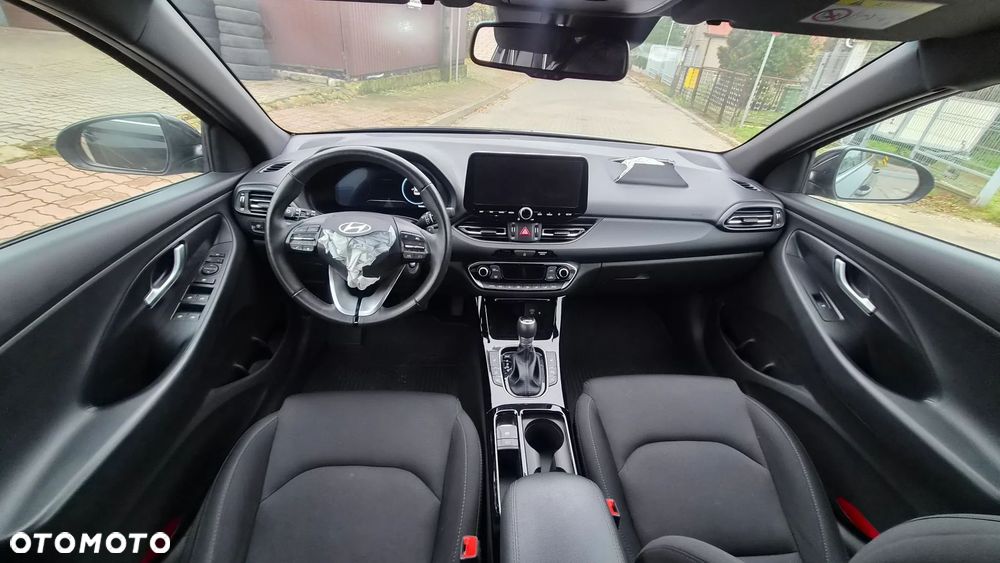 Hyundai i30 1.5 T-GDI 48V Executive DCT - 9