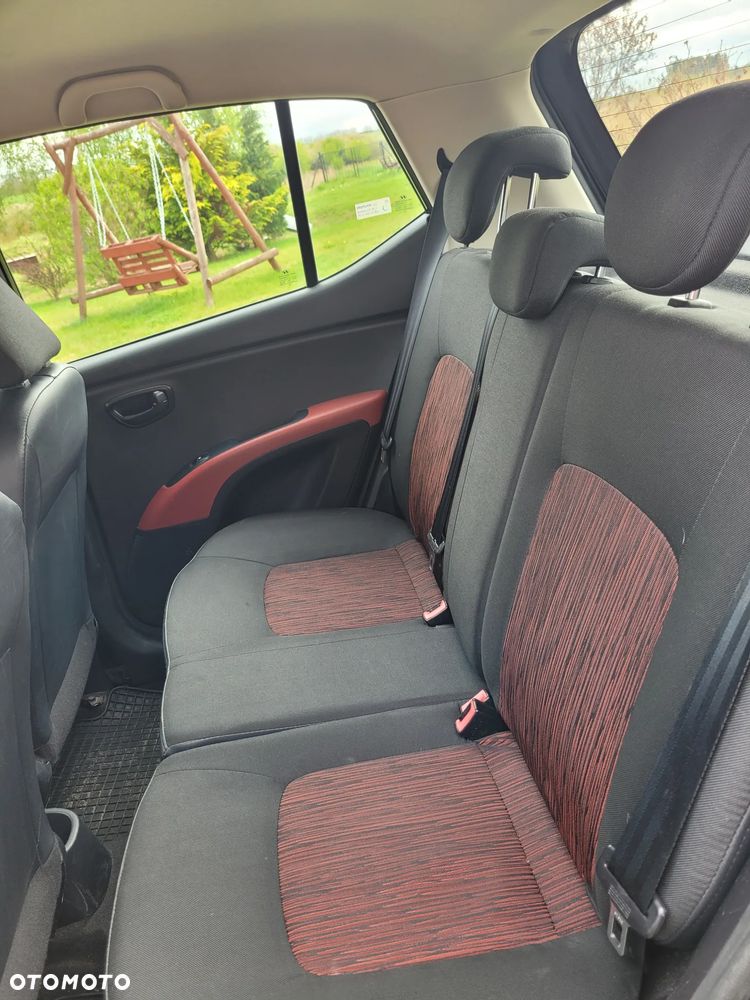 Hyundai i10 1.1 Classic + - 8