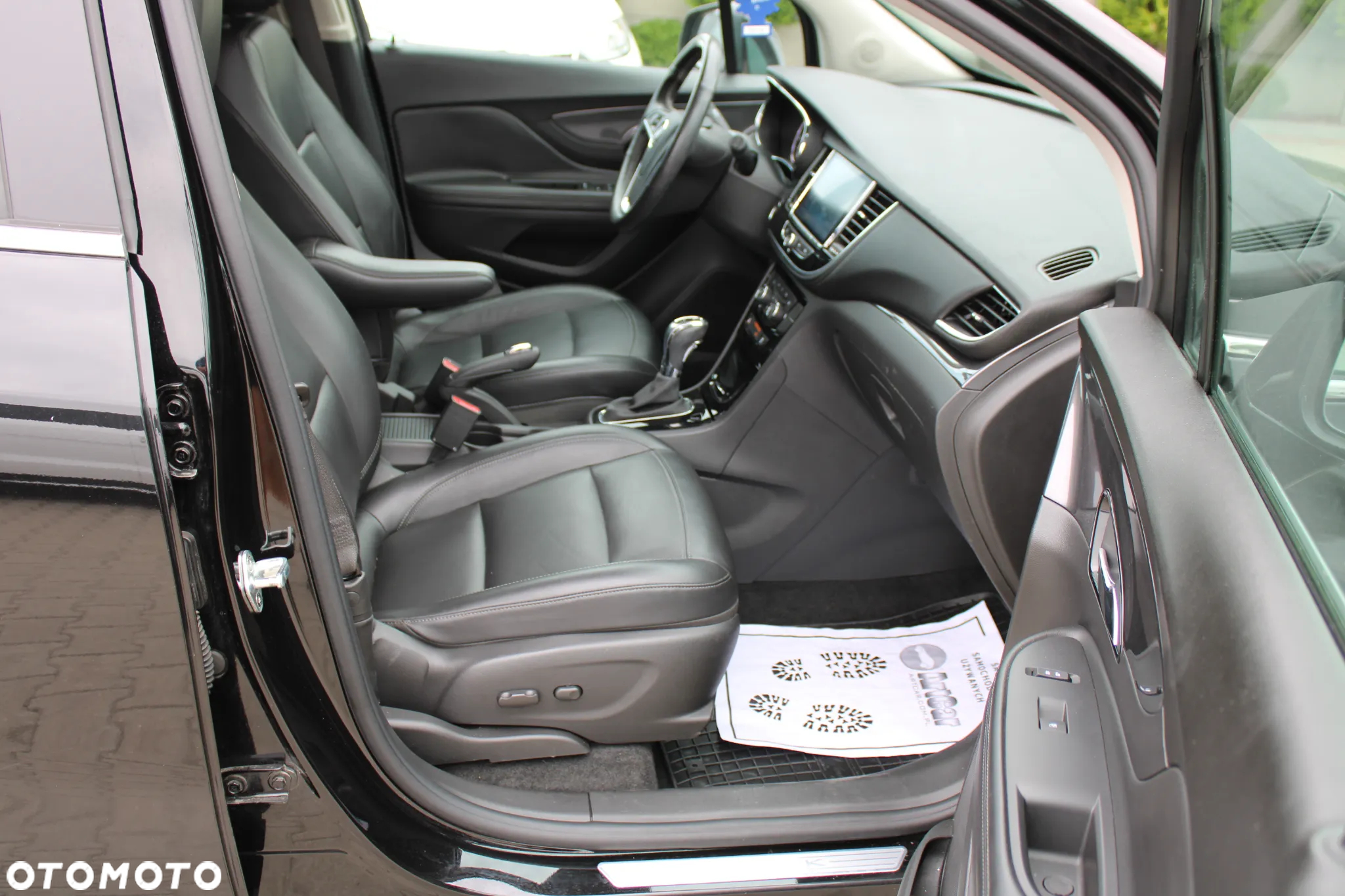 Buick Encore - 24