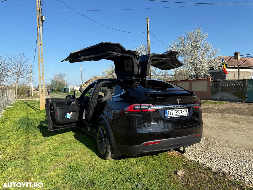 Tesla Model X Long Range - 17