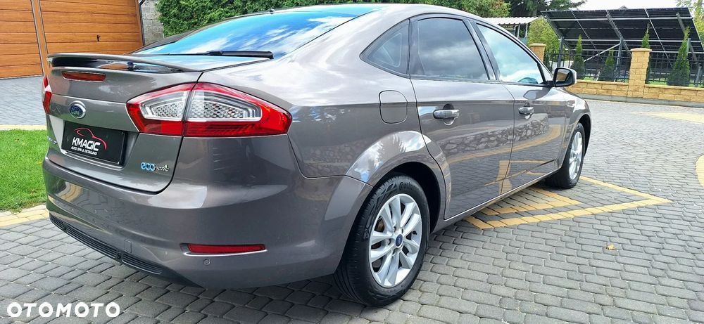 Ford Mondeo 1.6 T Ambiente - 10