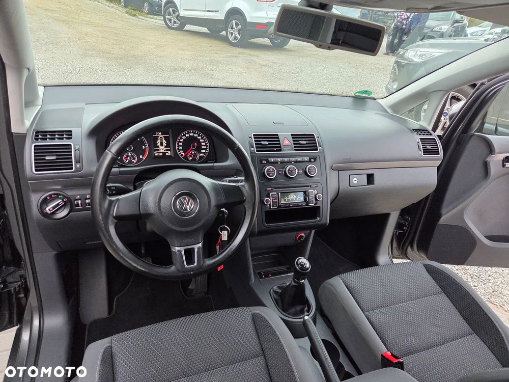 Volkswagen Touran 2.0 TDI DPF BlueMotion Technology Comfortline - 17