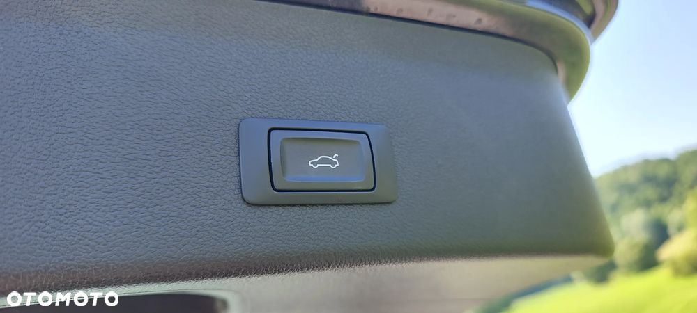 Audi A4 Avant 2.0 TDI DPF quattro S tronic Attraction - 14