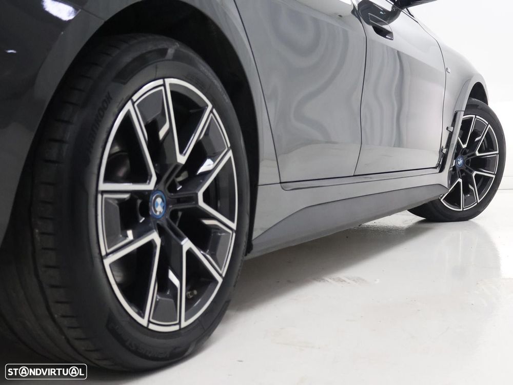 BMW i4 eDrive40 Pack Desportivo M - 10