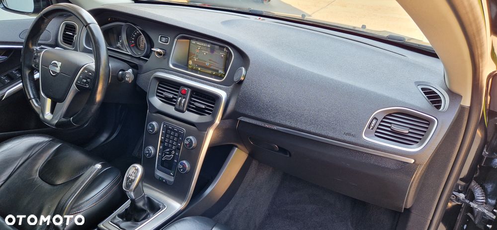 Volvo V40 Cross Country D3 Summum - 10
