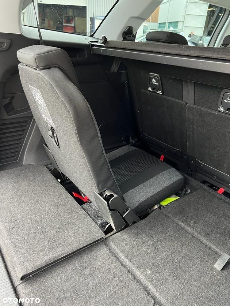 Peugeot 5008 - 9