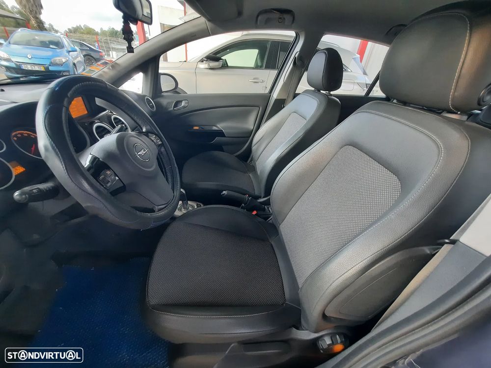 Opel Corsa 1.2 Cosmo Easytronic - 23