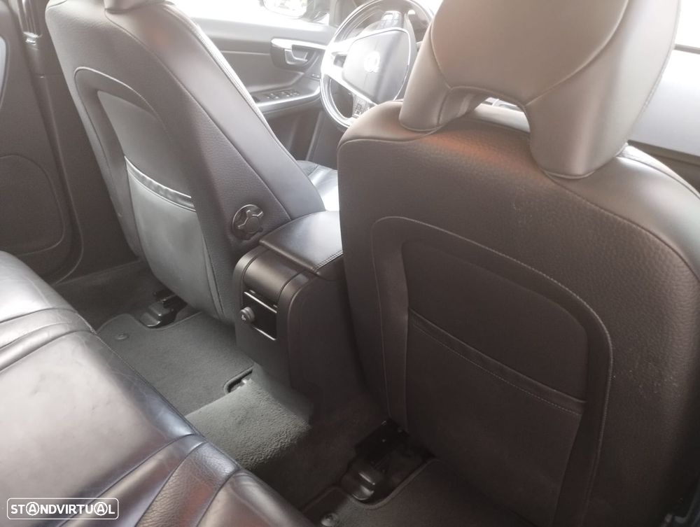 Volvo V60 - 17