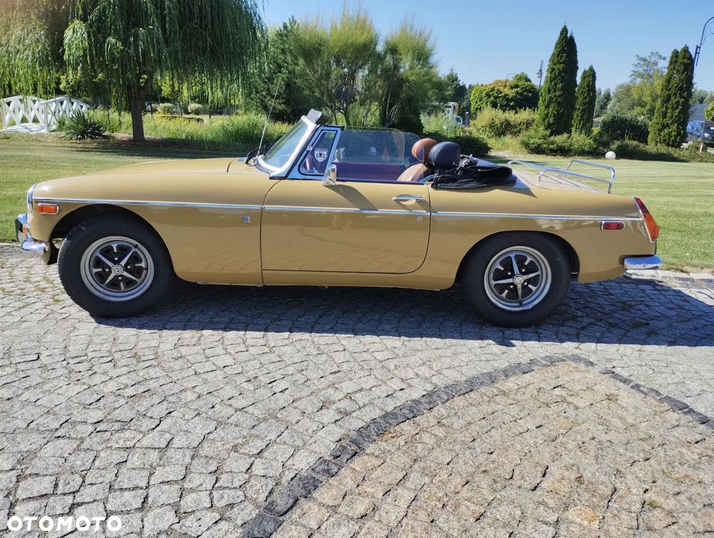 MG MGB - 1