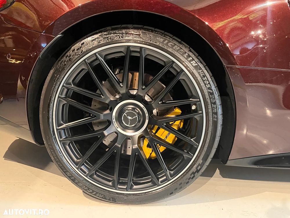 Mercedes-Benz AMG GT Standard - 13