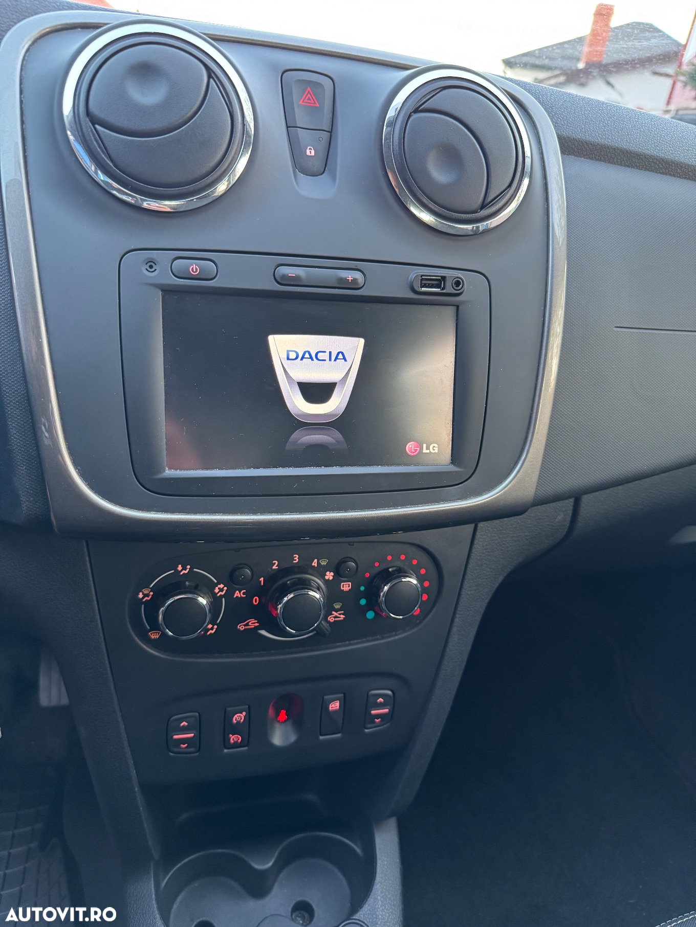 Dacia Logan MCV 0.9 TCe Prestige - 10