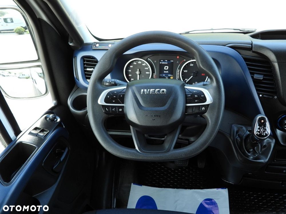 Iveco DAILY 35S14 WYWROTKA PODWÓJNA KABINA DOKA 6 MIEJSC TEMPOMAT LEDY AUTOMAT HI-MATIC KLIMATYZACJA  140KM - 28