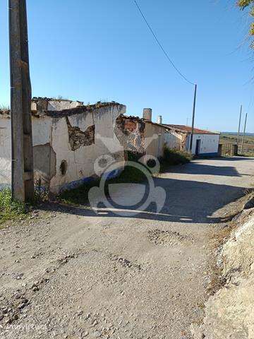 Edifício em Ruina - Grande imagem: 3/3