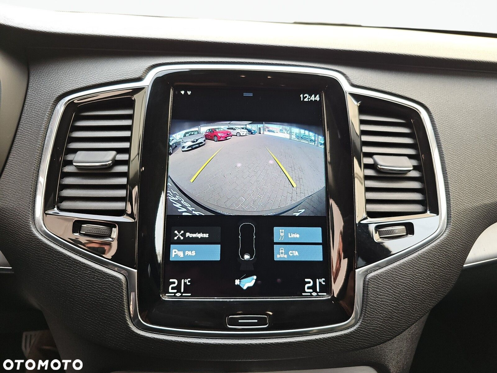 Volvo XC 90 - 22