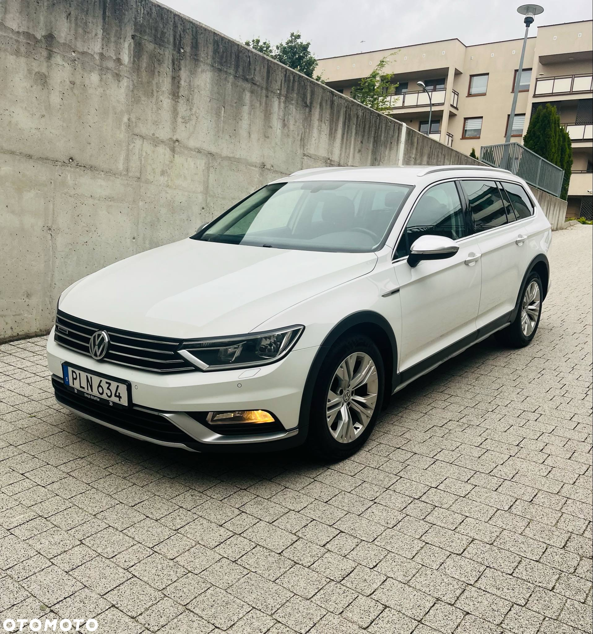 Volkswagen Passat 2.0 TDI 4Mot Elegance DSG - 3