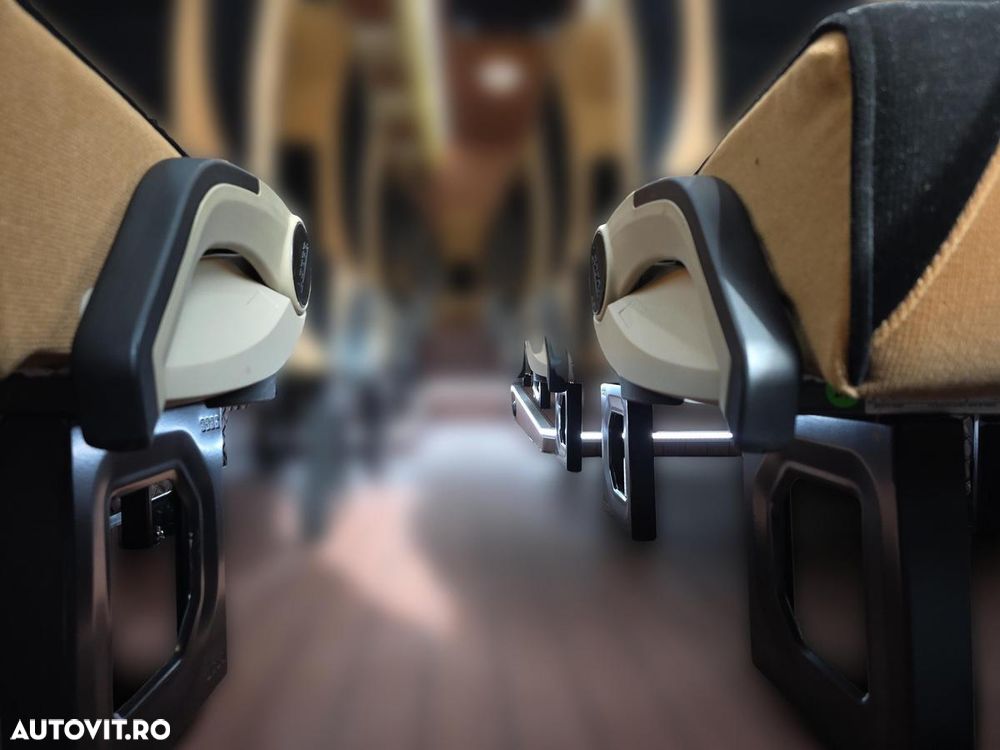 Mercedes-Benz Sprinter 517 - 18